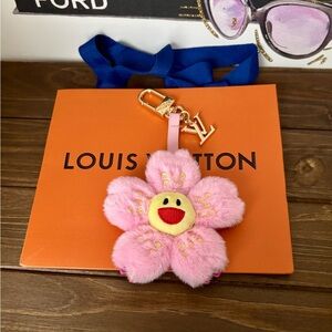 LV x Takashi Murakami Cherry
Blossom Bag Charm Pink